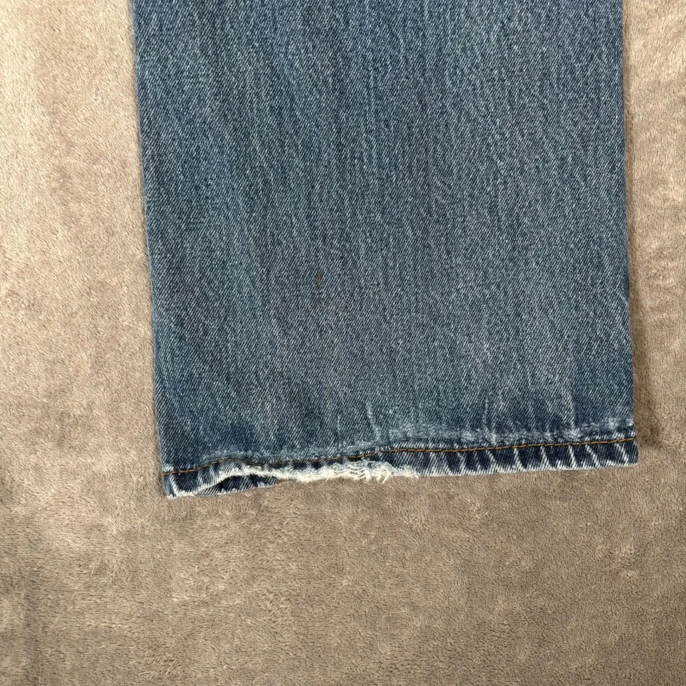 Levis 517 Mens Fit 36x32‎ Blue Medium Wash Slim Bootcut Denim Jeans Distressed